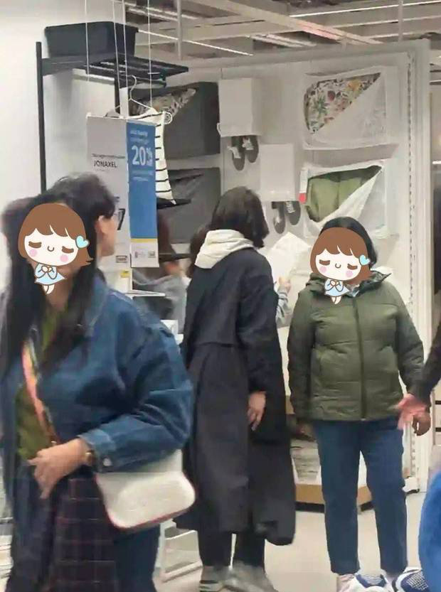 袁咏仪伴子英国求学,身影高挑状态好-1 袁咏仪伴子英国求学,身影高挑状态好-1