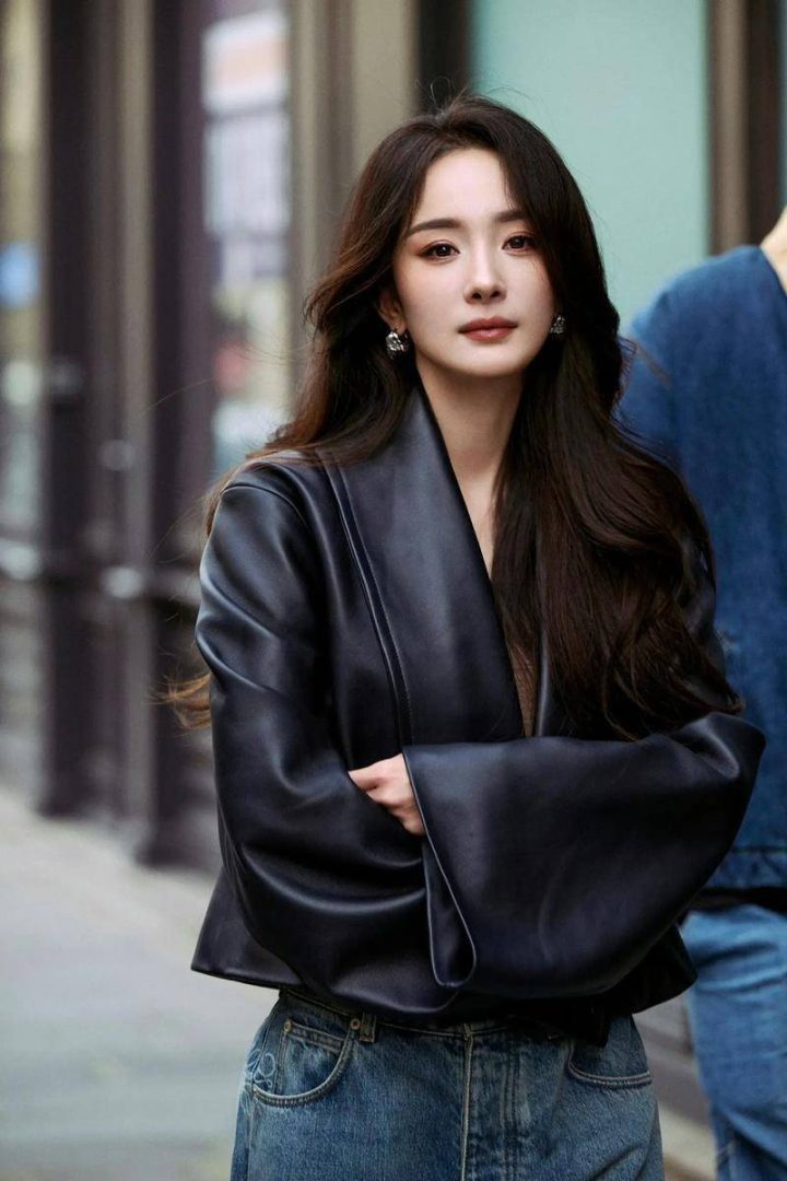 杨幂谈女演员冬穿礼服:保暖有方,不必太心疼,专业有温度-1 杨幂谈女演员冬穿礼服:保暖有方,不必太心疼,专业有温度-1